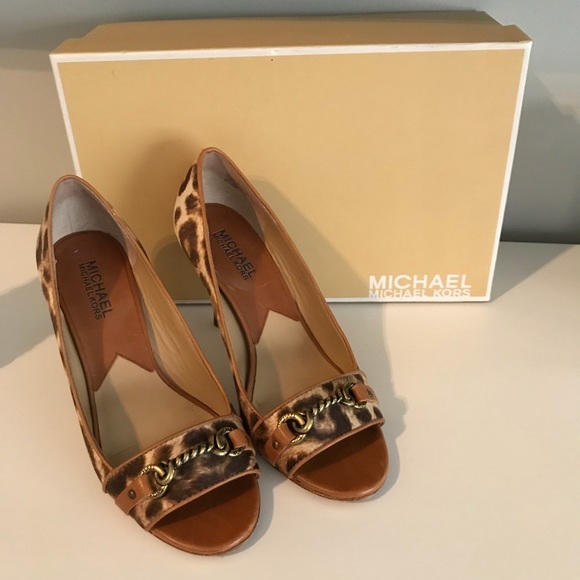 MICHAEL Michael Kors Shoes - Leopard print Michael Kors pumps